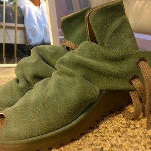 Fly London Yuzu booties green suede